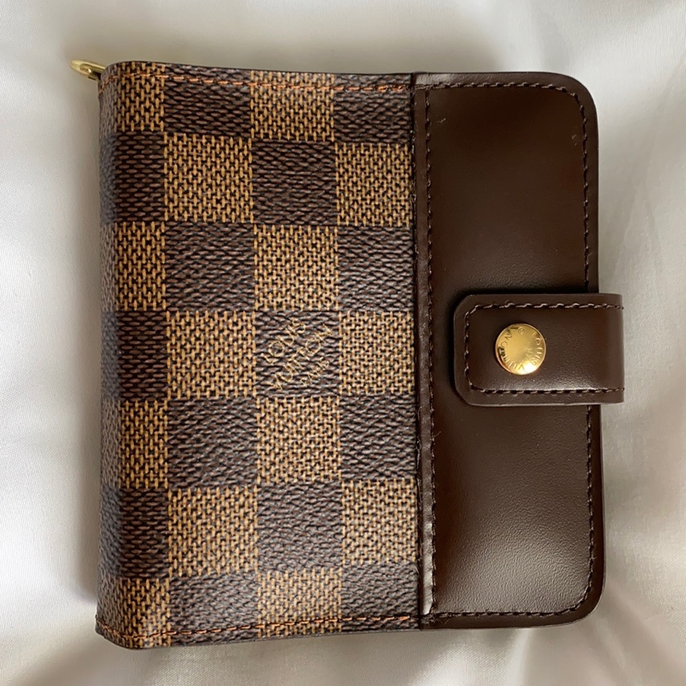 Louis Vuitton Bifold Zip Wallet Damier Compact